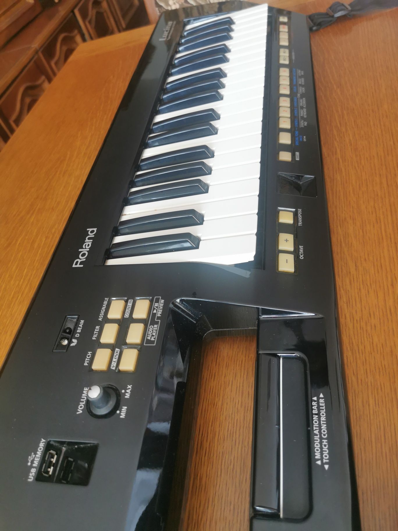 Keyboard Roland Lucina AX-09