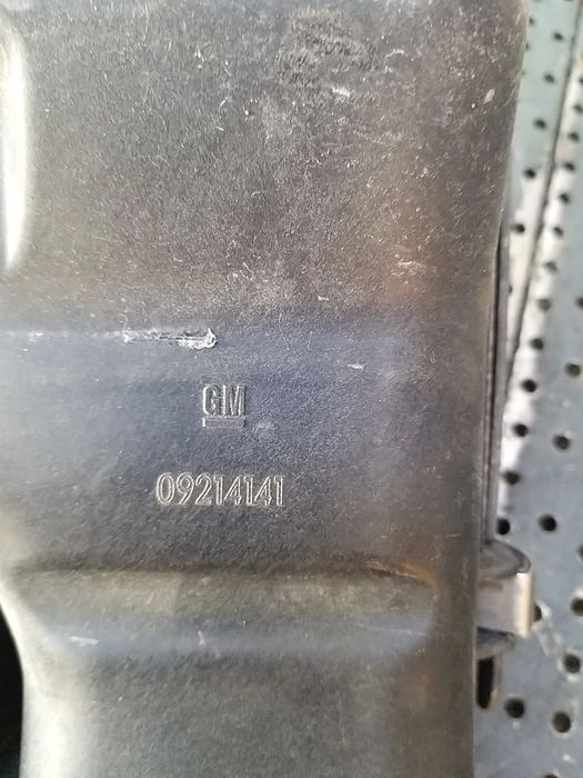 Carcasa filtru aer 1.3 cdti opel agila 09214141