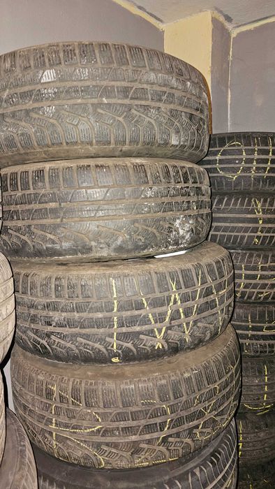 4 roti iarna cu anvelope Pirelli de la BMW X4 225/60 R17, se vand si 2