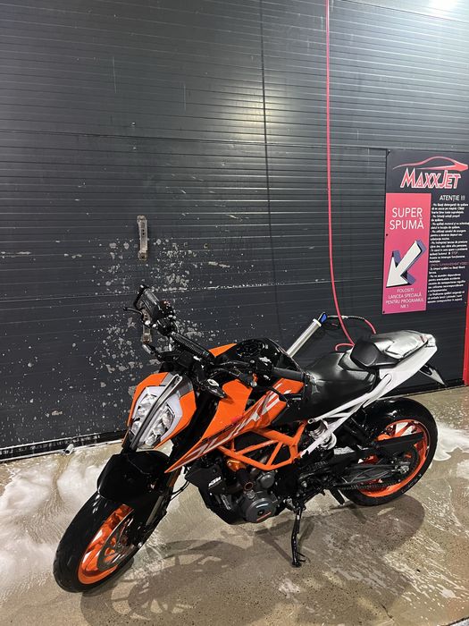 Motocicleta A2 Ktm duke 390cc ca nou