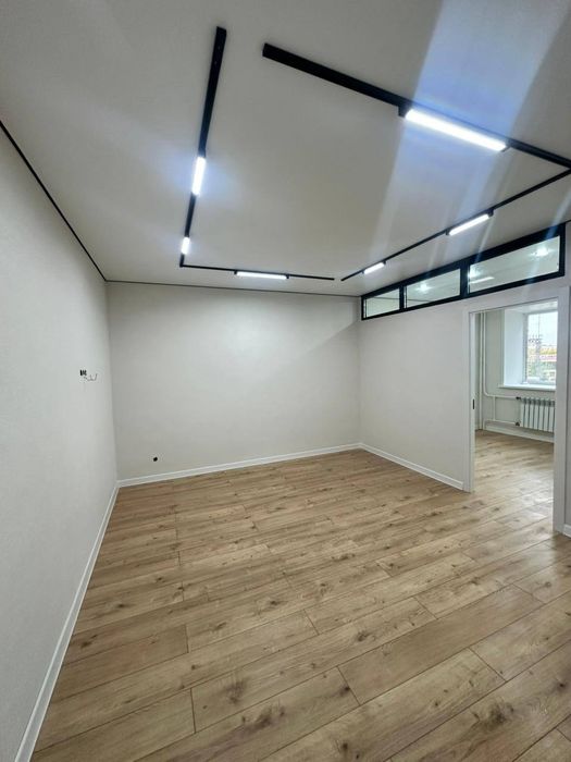 Продам 2 ком квартиру в центре города