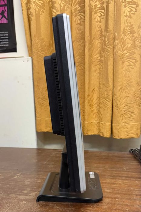 Монитори ACER и PRESTIGO 17 инча