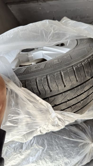 Продам диски на 16 с резиной Triangle Tr 978 215/60/16