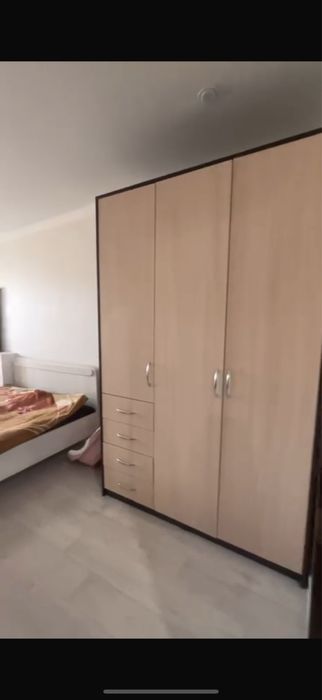 Продается шкаф в спальню