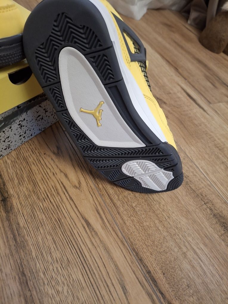 Nike Jordan 4 retro