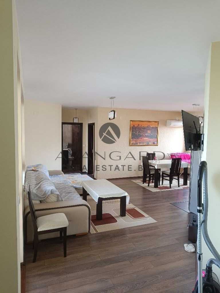Продава се Тристаен апартамент в Пловдив, Кършияка - 101 кв.м за 3232 €/кв.м - Снимка #3