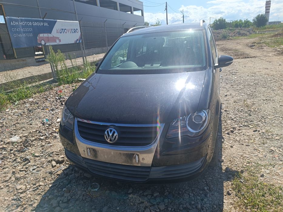 Dezmembram vw Touran, 1.9 tdi, tip motor bxe