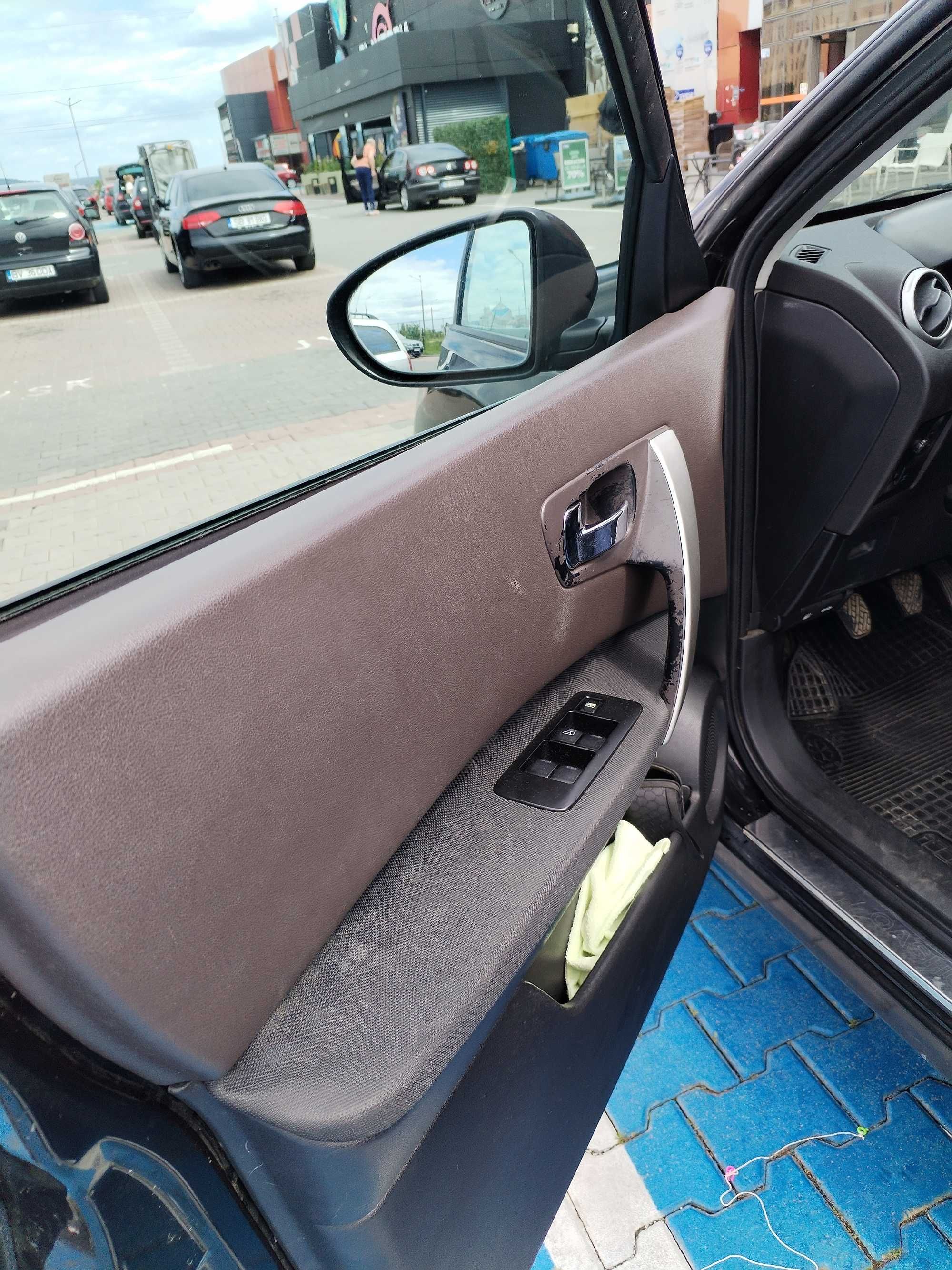 Vând Nissan Qashqai