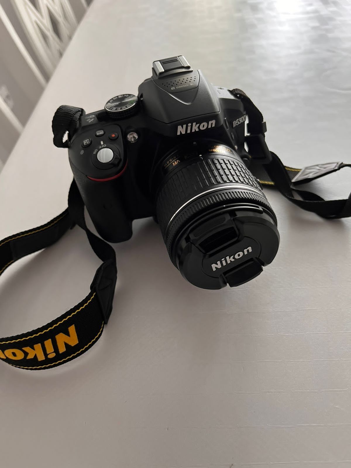 Продам Зеркальный Фотоаппарат Nikon D5300