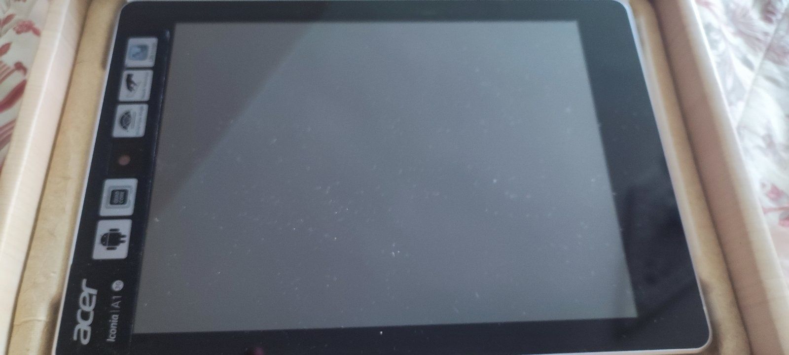 Acer A1-811 withe