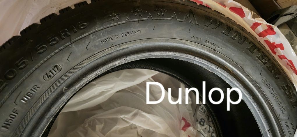 Vând Anvelope Iarnă 205/55 R16: Dunlop