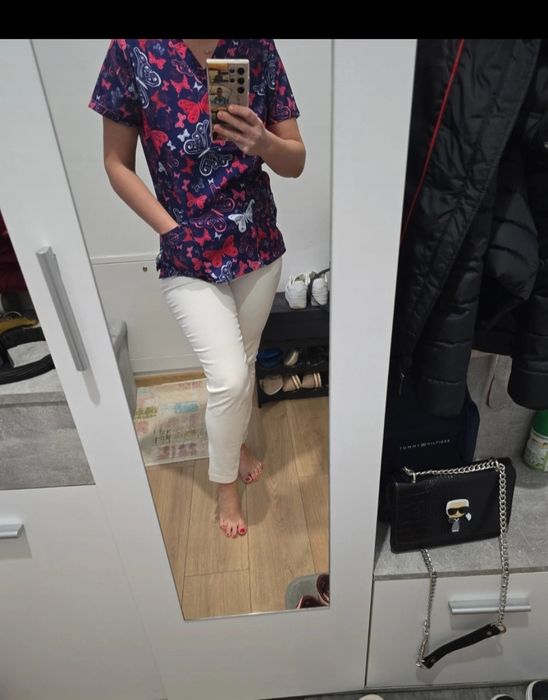 Uniforme meficale noi! Marime s-m