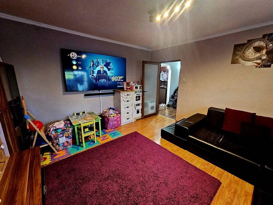 Apartament cu 3 camere de vânzare in Curtea de Arges (74,82 m²)