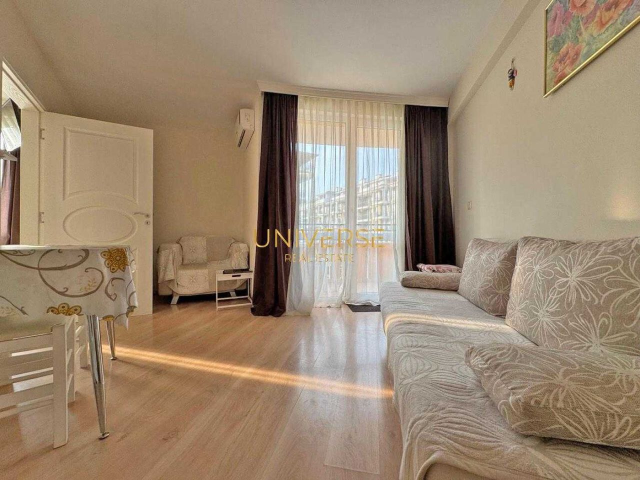 Продава се Двустаен апартамент в к.к. Слънчев бряг - 50 кв.м за 1370 €/кв.м - Снимка #2
