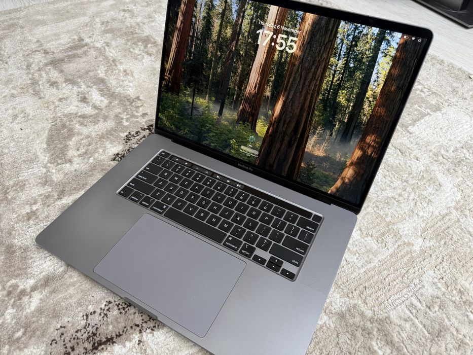 Apple Macbook Pro 16 inch, Intel I9 9th gen,16Gb RAM, 1TB NVMe.