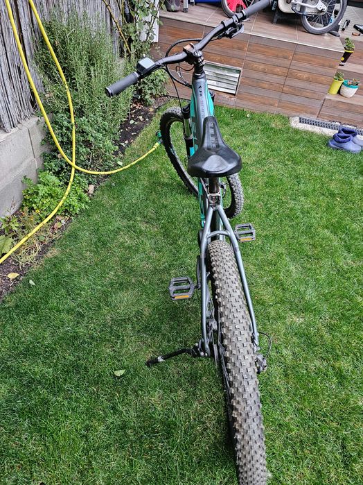 Vând bicicletă electrica Bulls AMINGA EVA 1 CX