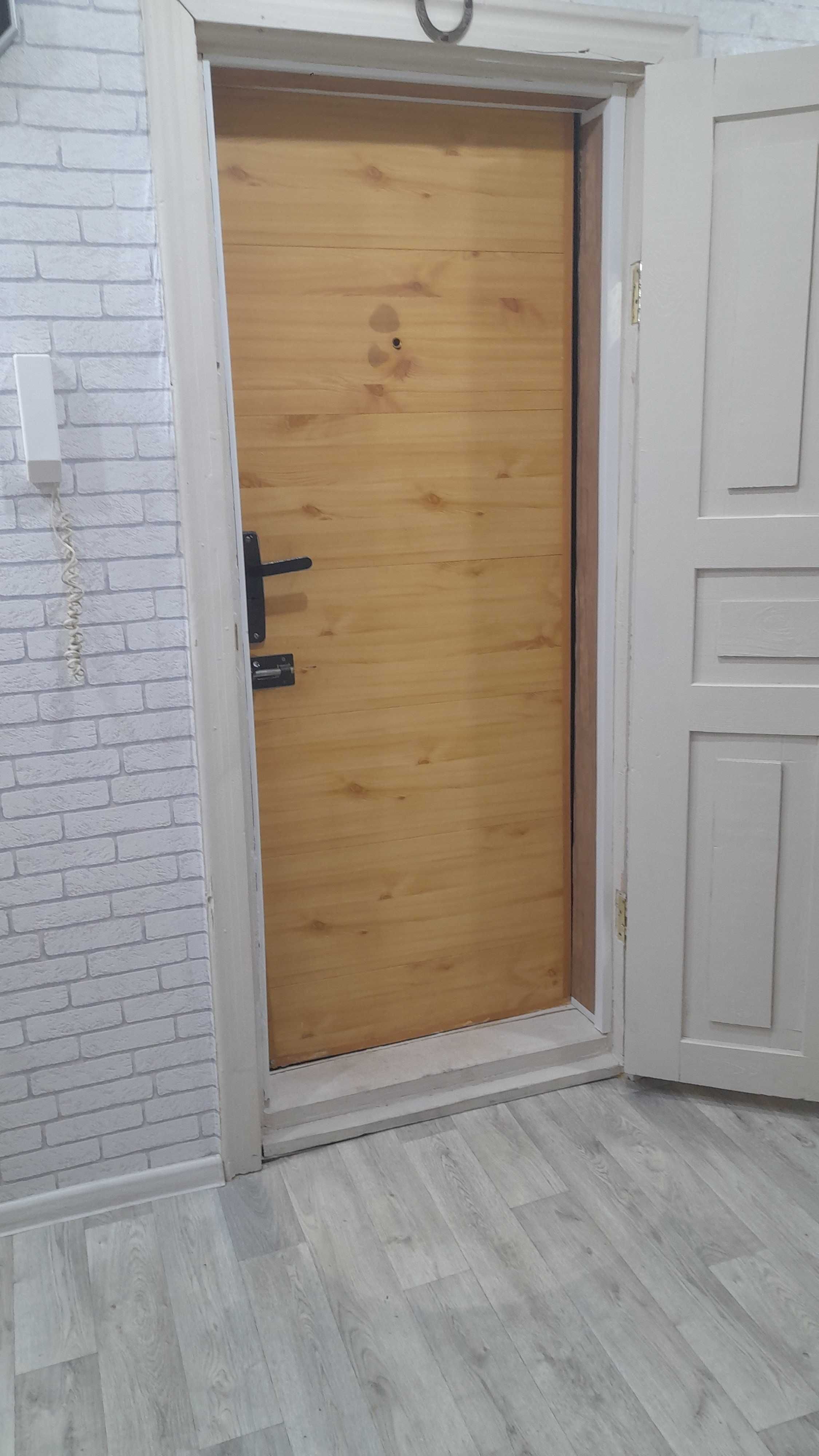 Продам 2 х комнатную в Западном (мкр Г)
