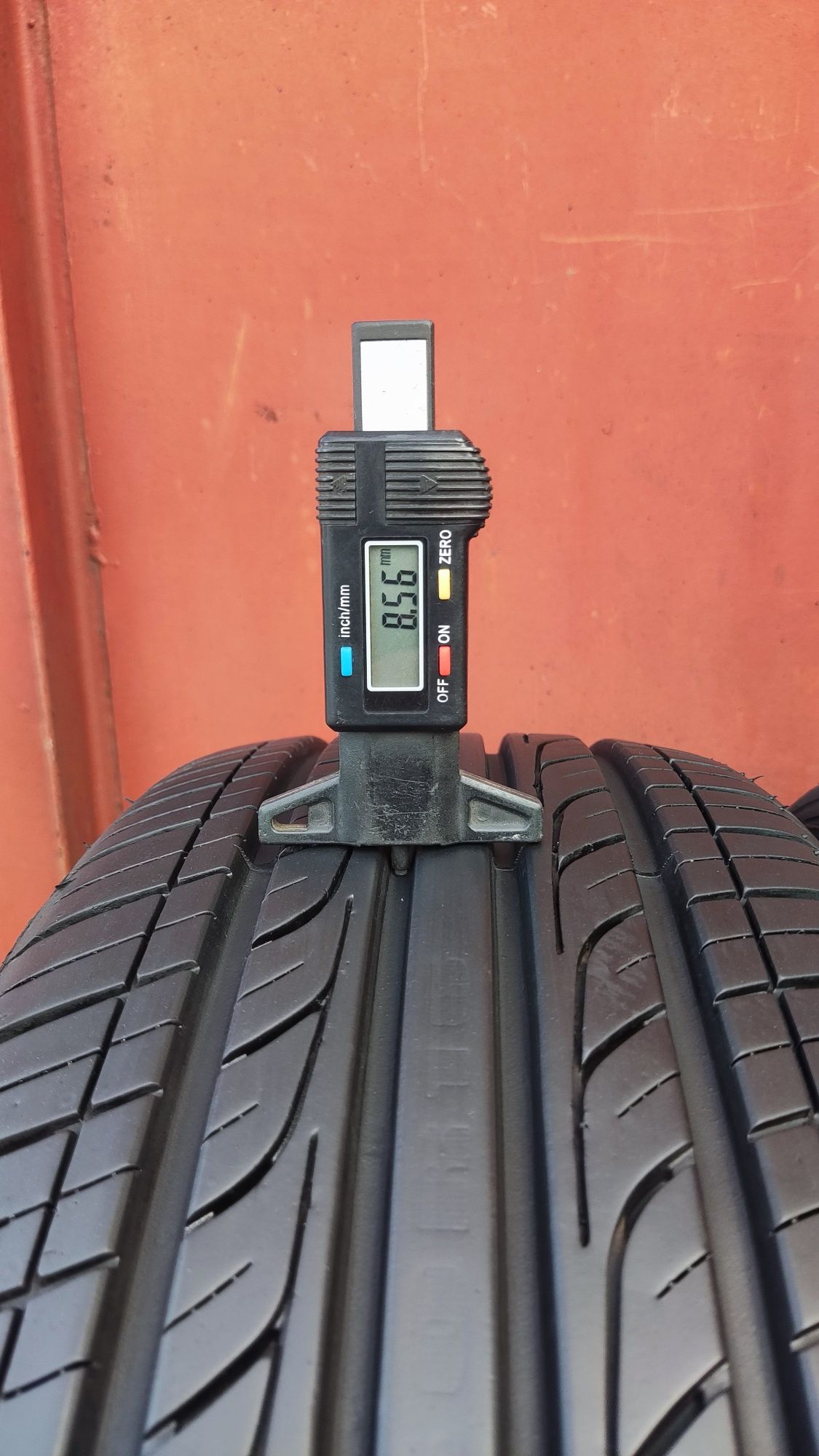 4бр. летни гуми 205/60/16 Sunfull , dot24
dot24
8.56mm
Гумите са в пер
