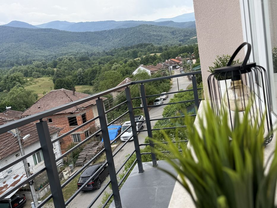 Дава се под наем Етаж от къща в Берковица - 100 кв.м за 119000 € - Снимка #3