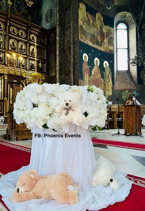 Aranjament cristelnita decor biserica botez tematica decoratiuni flora