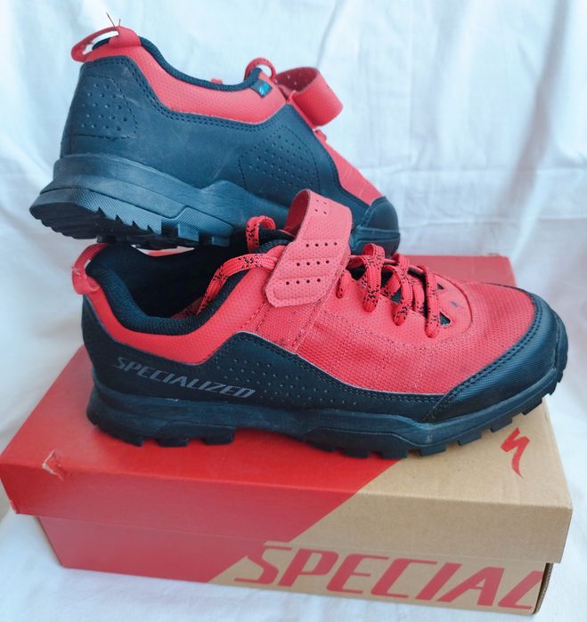 Pantofi pentru ciclism SPECIALIZED RIME 1.0 Mtb - Red, marimea 40.