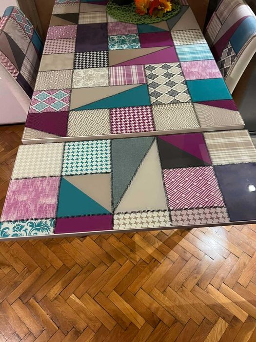 Маса със 4 стола