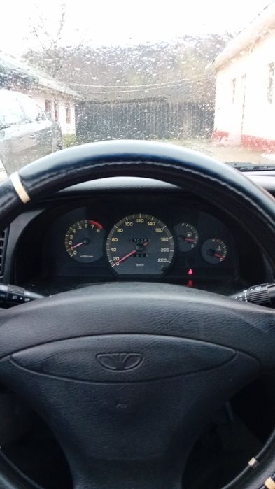 Vând sau schimb Nubira 1.6