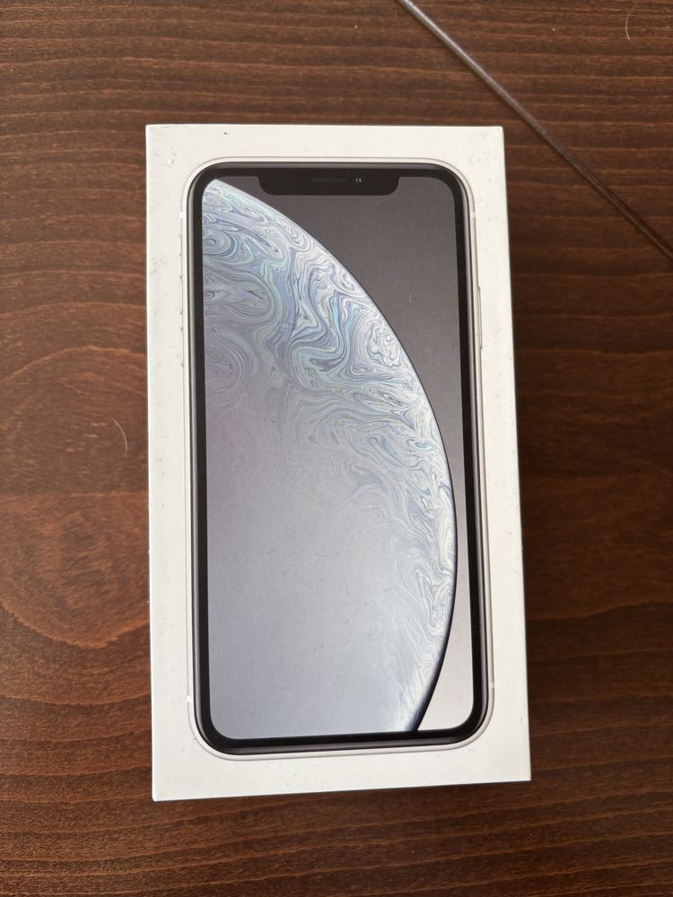 iPhone XR 64 GB White