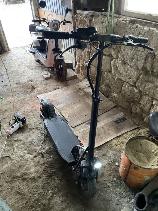 Электросамокат Kugoo M4PRO