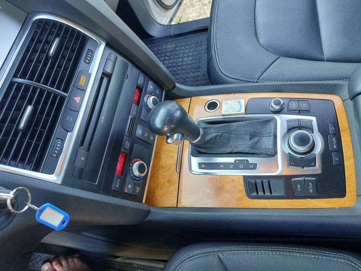 Продава се Audi Q7 3.0tdi
