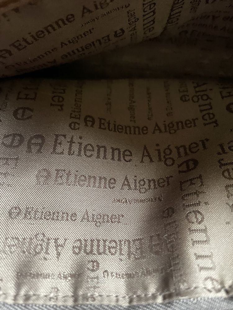 Geanta dama din piele Etienne Aigner