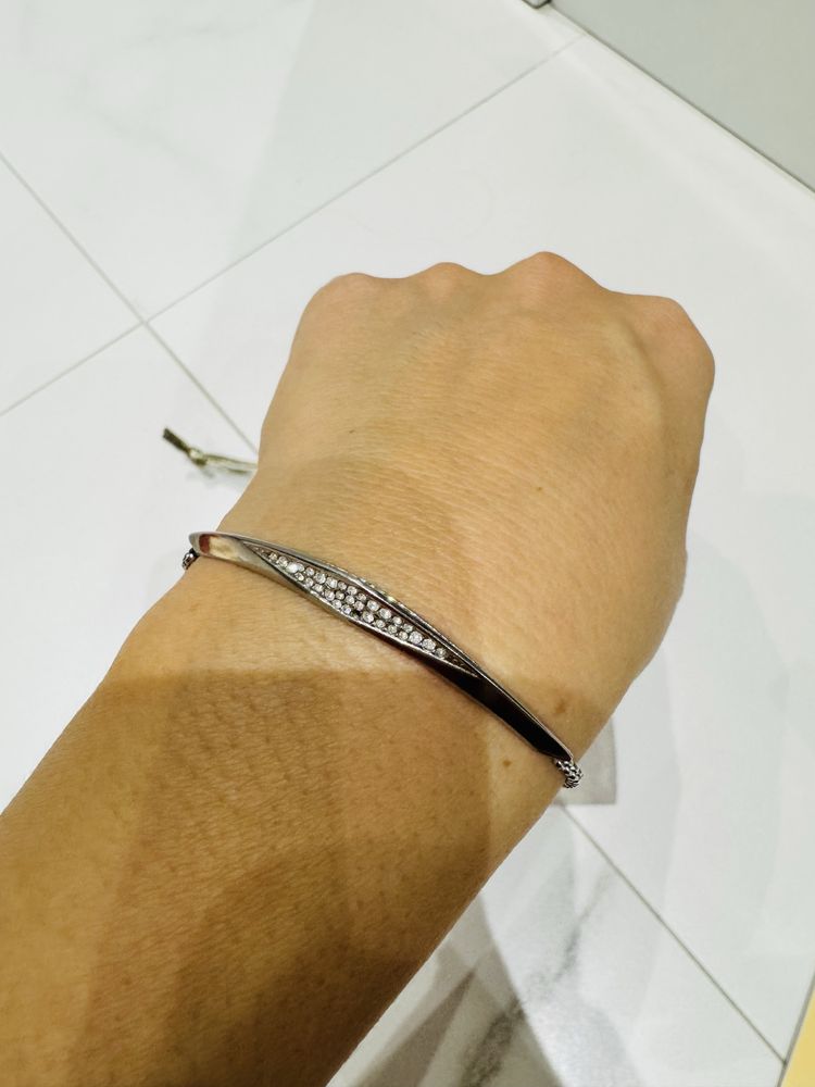 Нова гривна Michael Kors