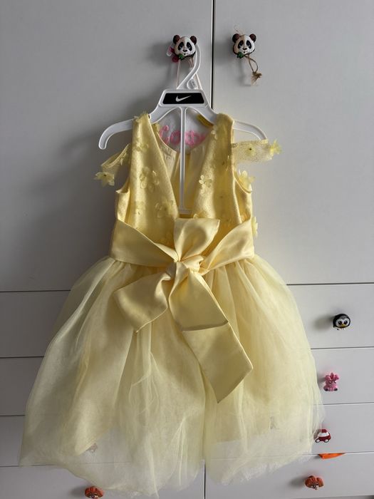 Рокля Petite Fleur 6-7 г.