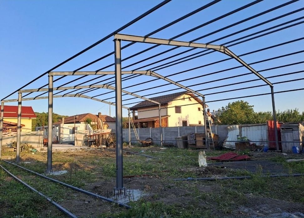 Vând hală metalica