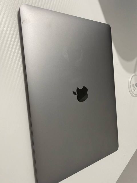 Mac Book Air 13” (2019)