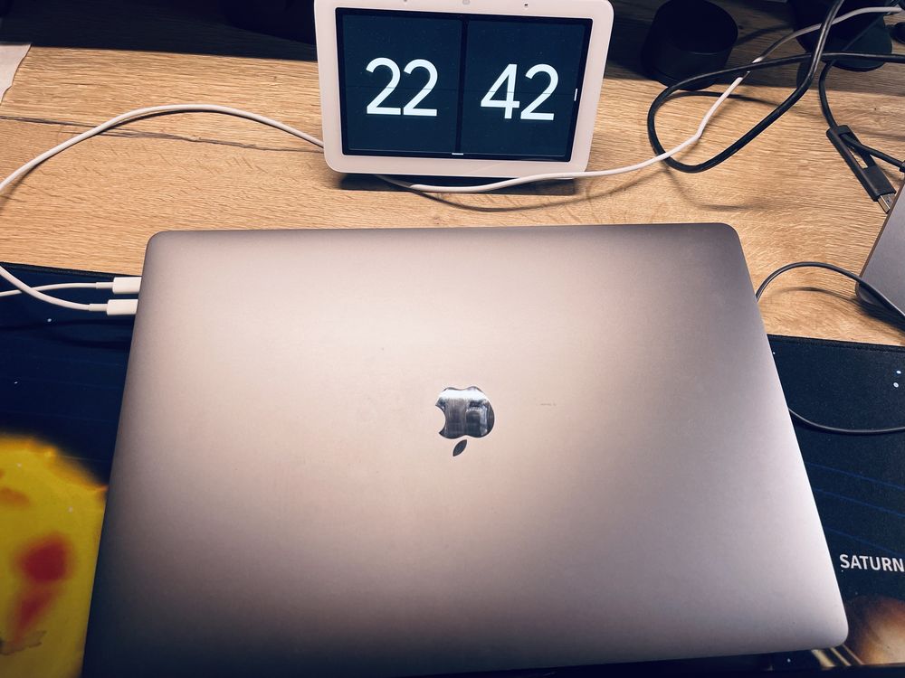 Macbook pro 2019, impecabil