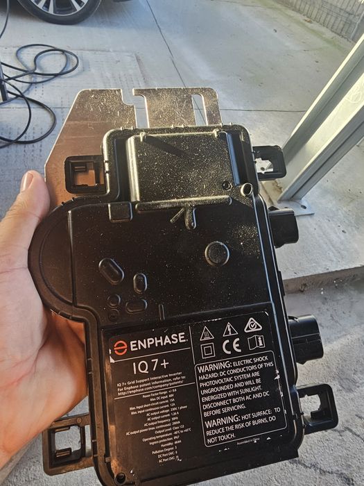 Microinvertor Enphase IQ7+