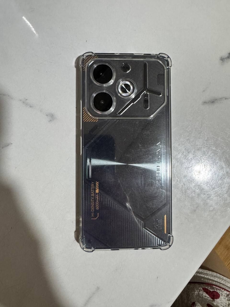 Tecno pova 6  ОЗУ 12+12 /256 со светодиодами как у nothing