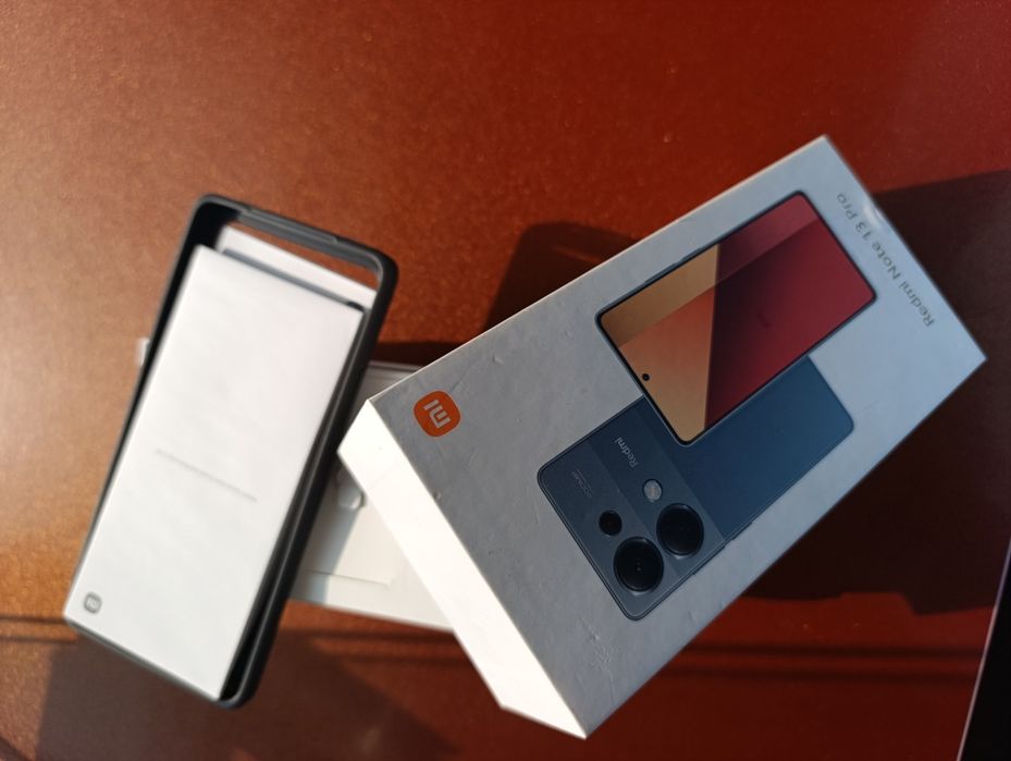 Red Mi Note 13 pro