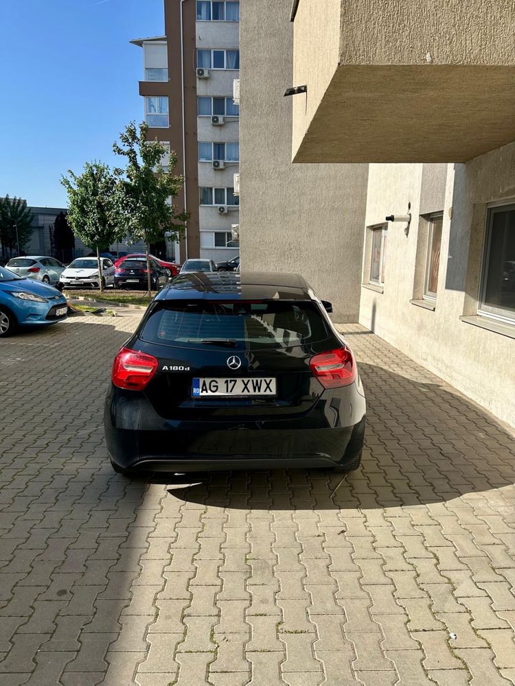 Mercedes-Benz A180