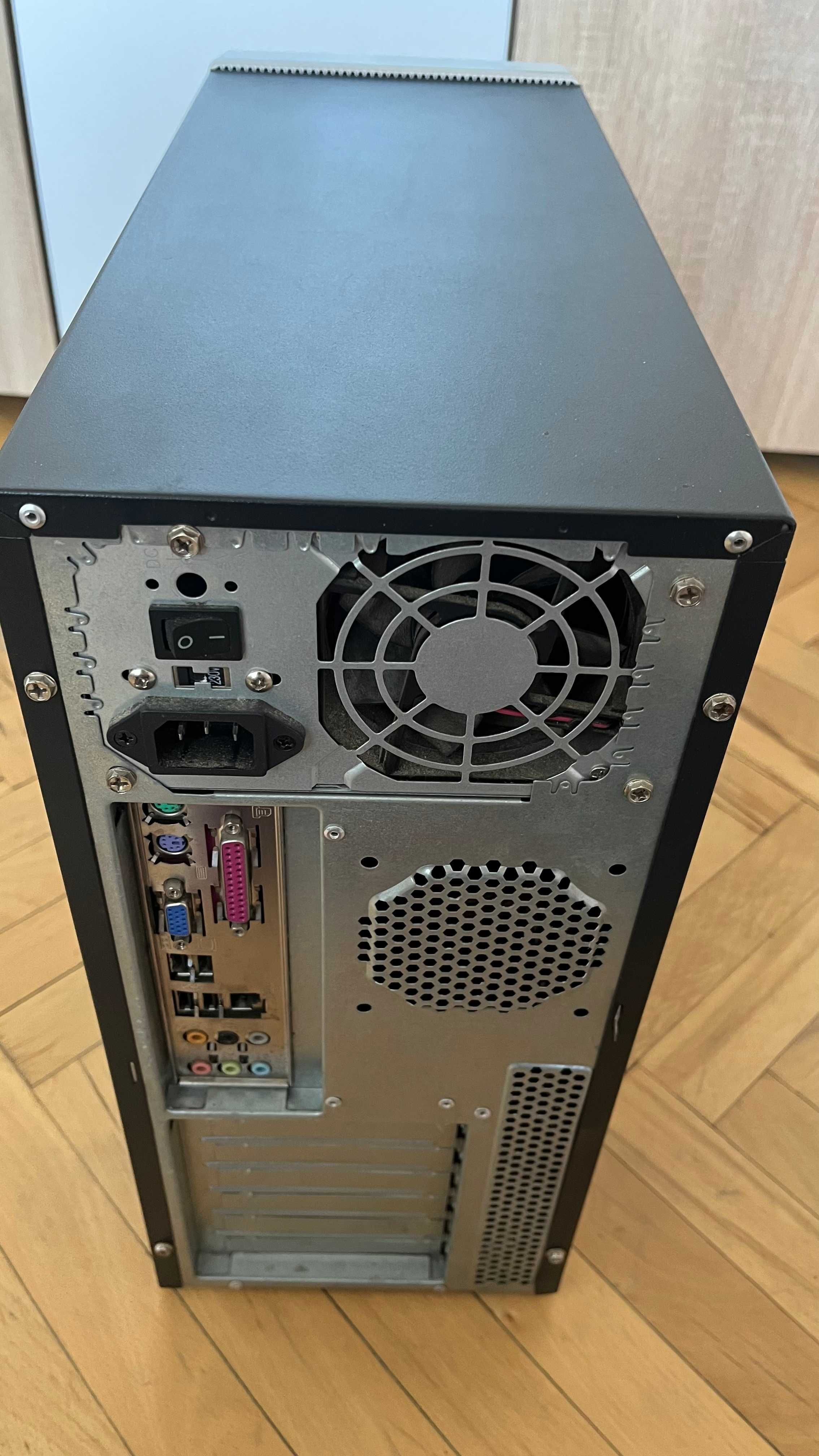 Настолен компютър с процесор AMD Sempron 2600+