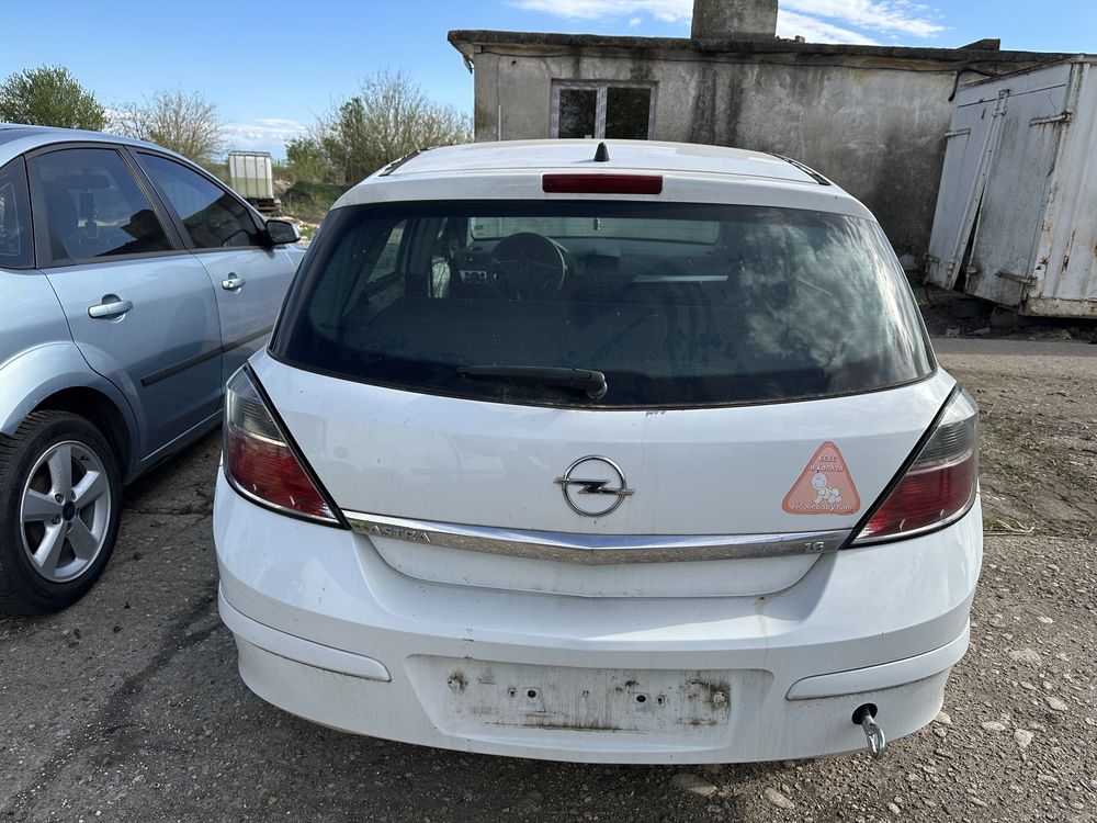 Opel Astra H 1.6 на части