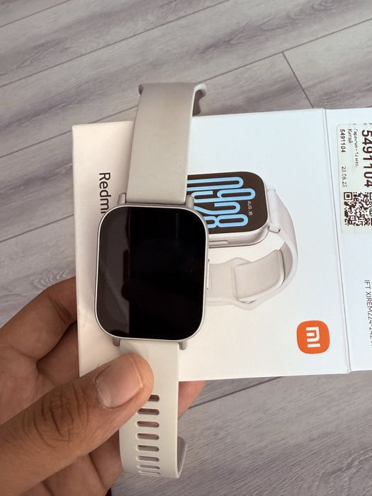 Ishlatilinmagan yangi orginal Redmi soat sotiladi