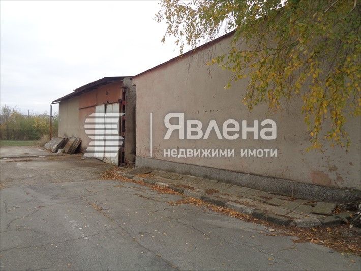 Продава се Склад в Ямбол, Зорница - 5204 кв.м за 167 €/кв.м - Снимка #6