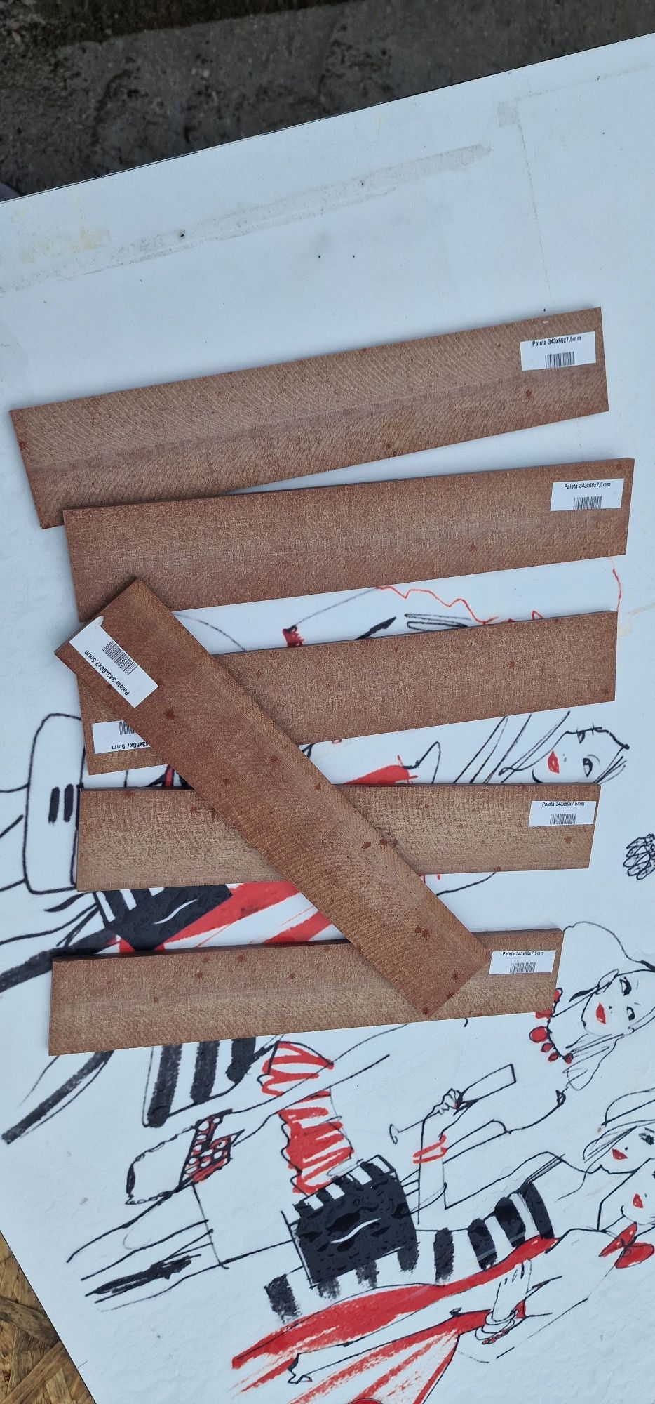 Paleta paleti Vidanja toată gama se poate trimite prin curier rapid în