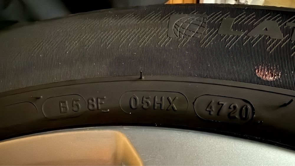 Vând jante și cauciucuri de vară pentre volvo XC60