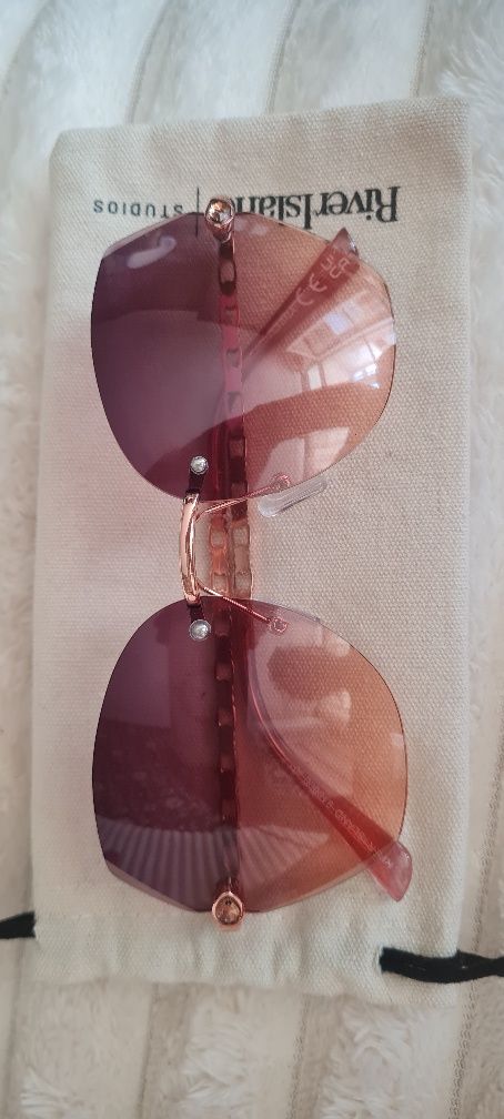 ОЧИЛА слънчеви River Island 29 лв.