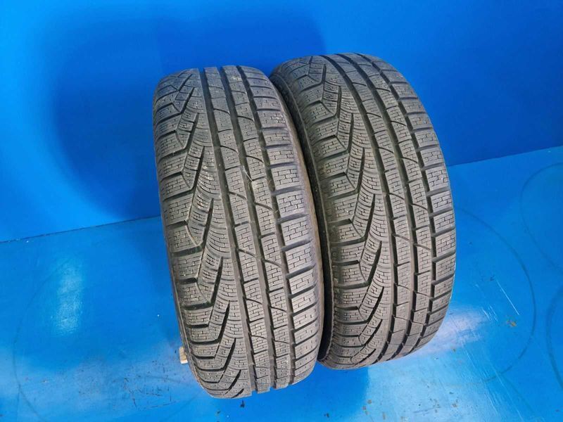 2 Pirelli R18 225/50 Anvelope de iarnă DOT1618
