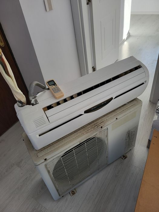 Aer conditionat AC 12000 btu NORDSTAR in stare buna de functionare