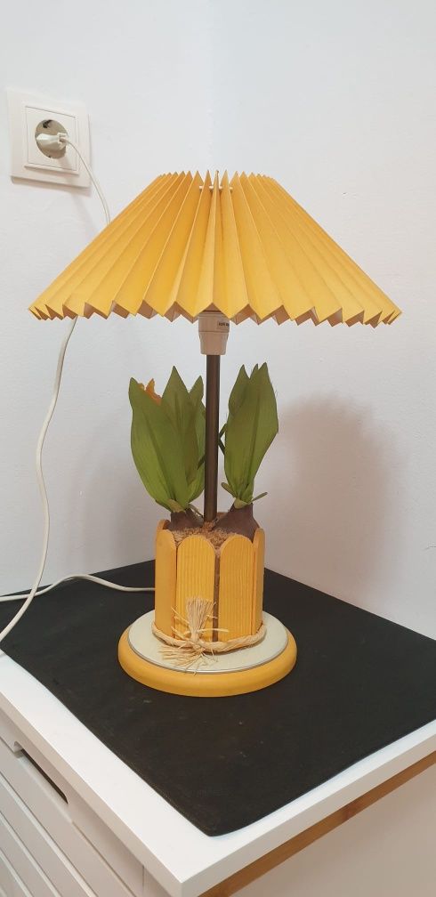 Accesoriu decorațiune lampa veioza vintage colectie lemn Franța 1970